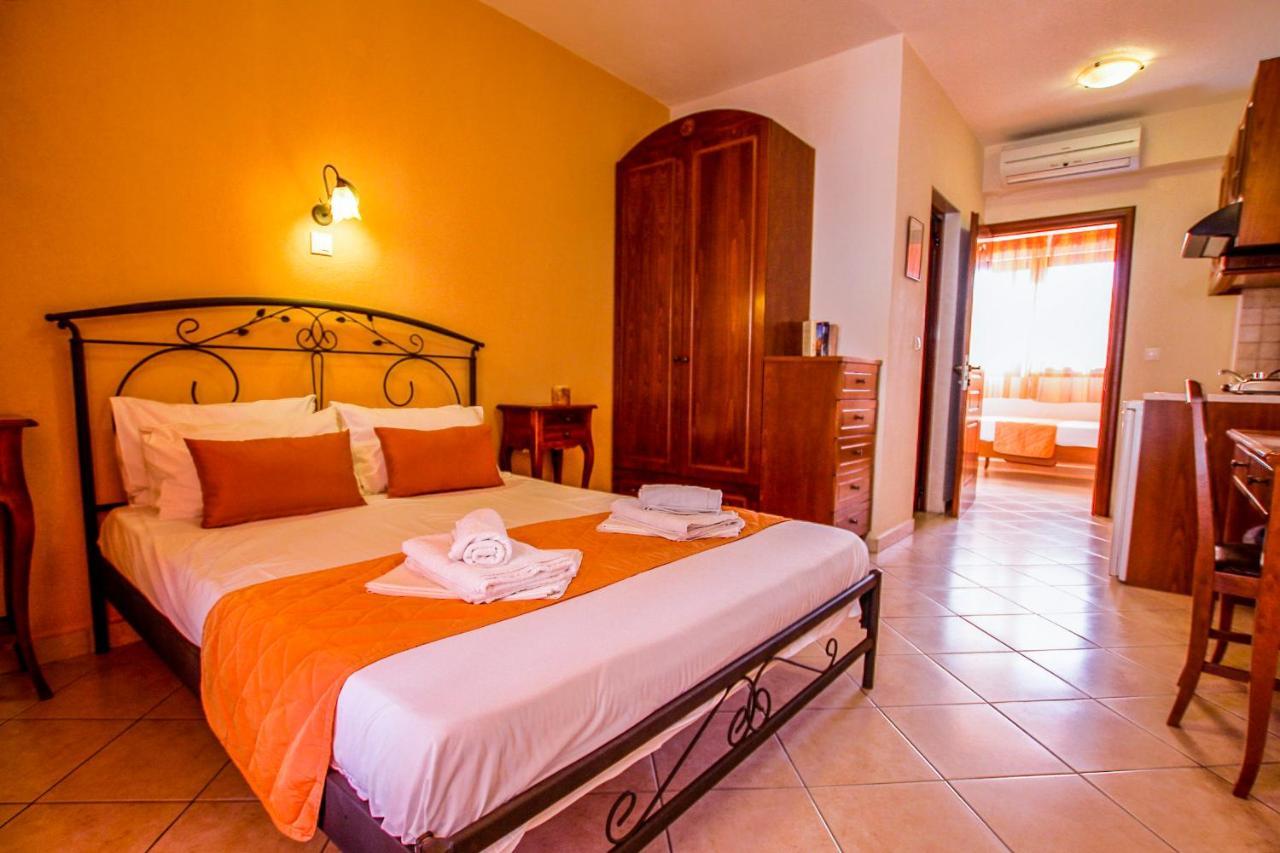 Aparthotel Xenonas Apollon Sarti Esterno foto